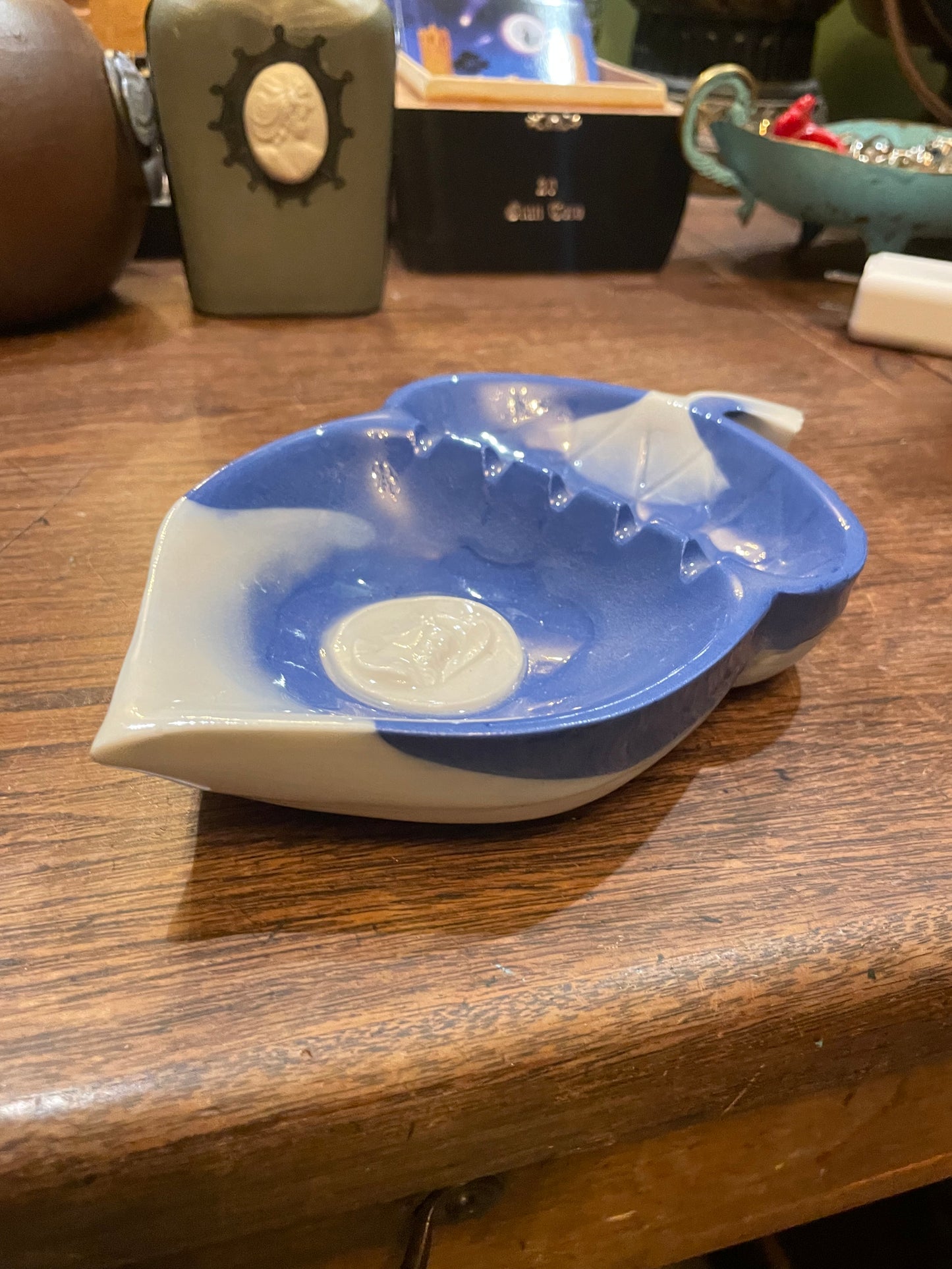 Acorn Shaped Tray