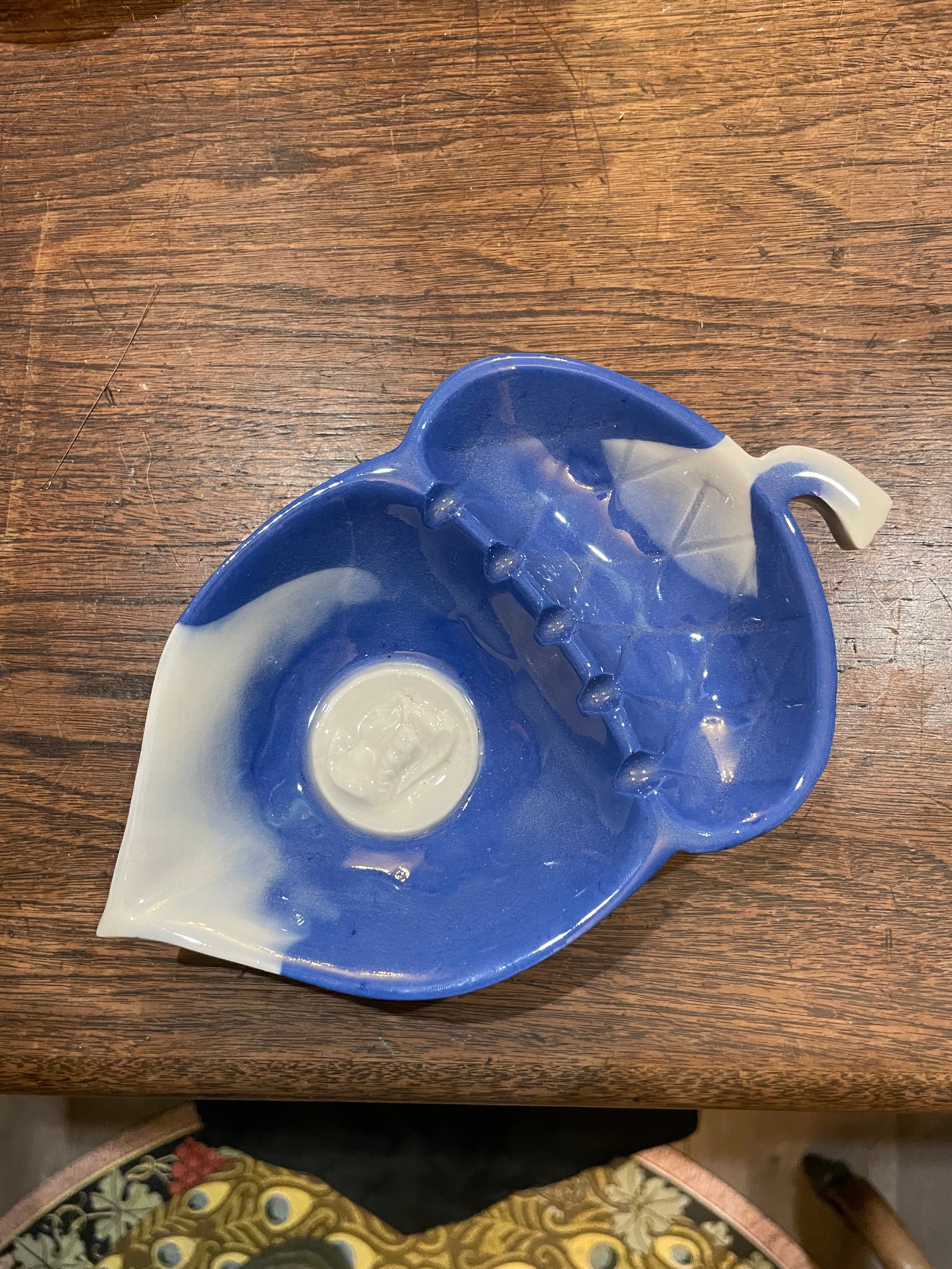 Acorn Shaped Tray
